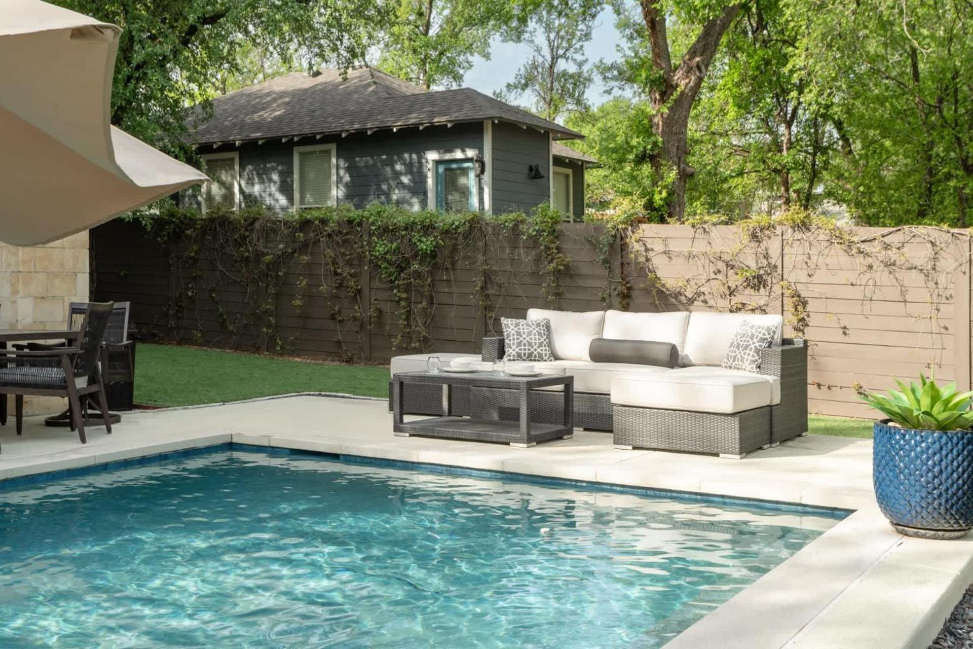 Newly Built Poolside Home W Balcony Bbq Austin Exteriér fotografie